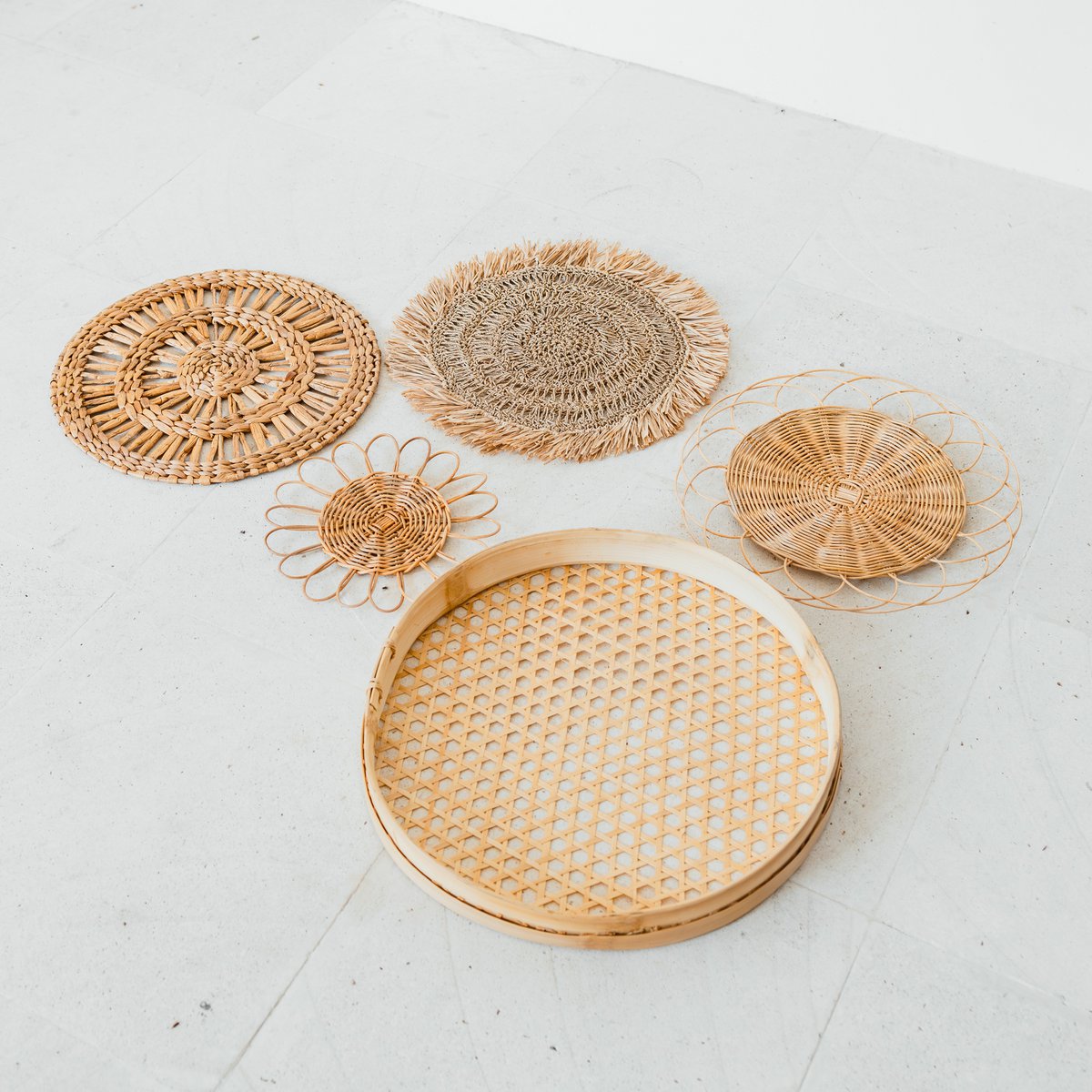 Boho wall decoration set – rattan wall baskets – natural wall hanging – woven wall decoration – handmade set of 5 wall plates (Ø 15-45 cm) PENIDA
