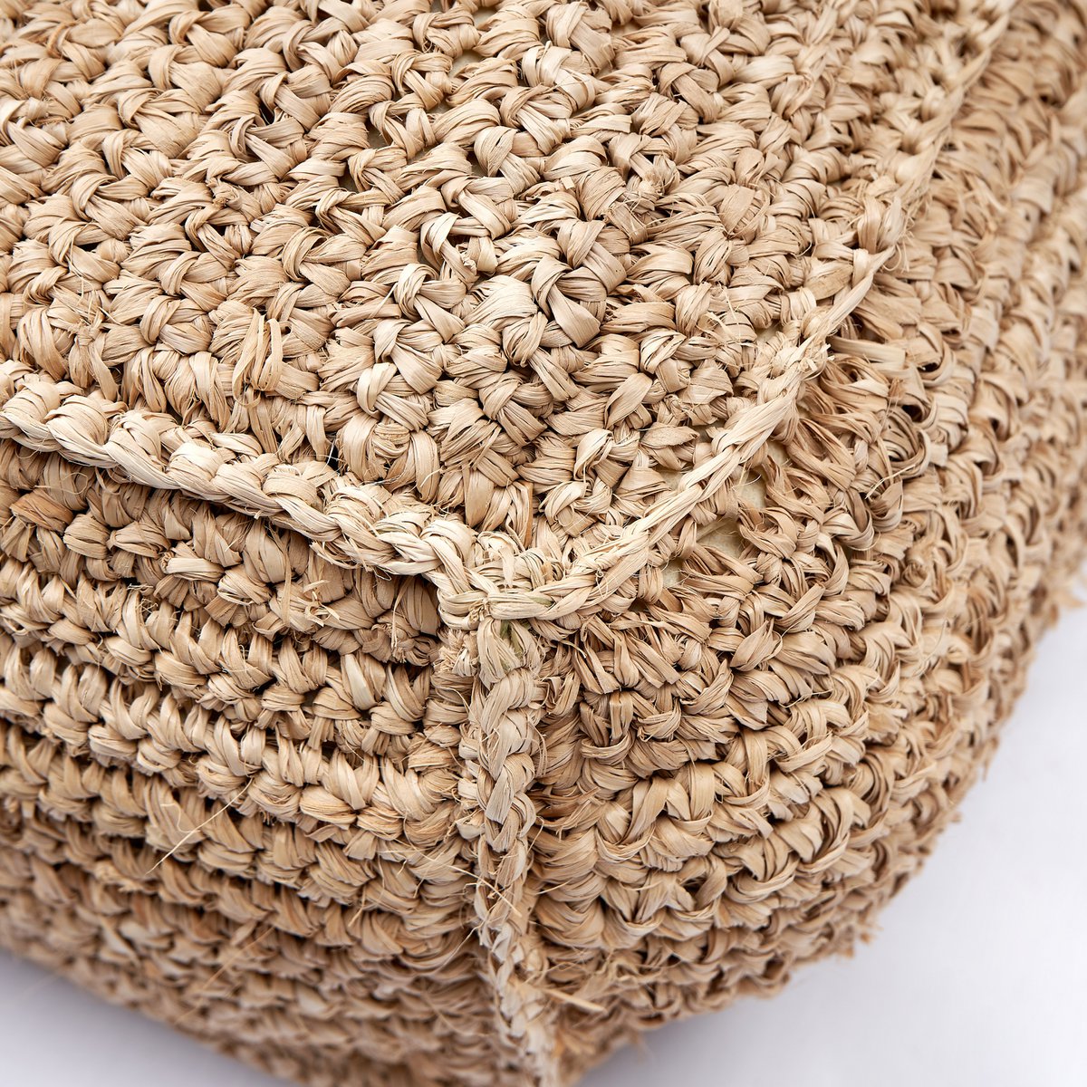De Padar Poef – Natuurlijke elegantie voor jouw interieur