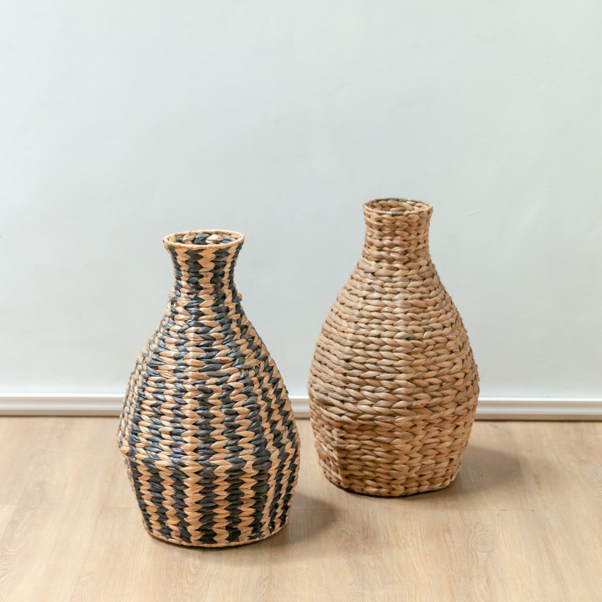 Woven Boho Vase DAYANA black made of Water Hyacinth