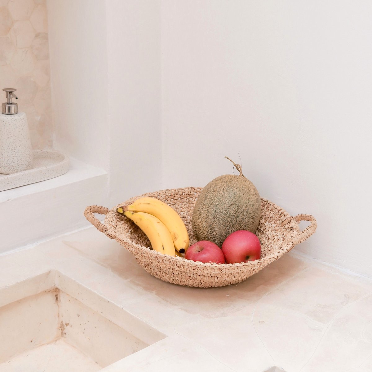 Woven Raffia bowl | Fruit bowl made of light natural fibers | Bread basket RAGA (2 sizes)