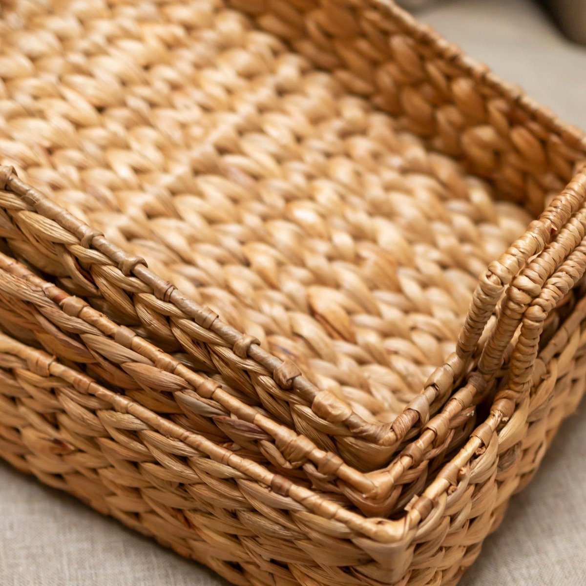 BESAKIH water hyacinth tray (3 sizes)