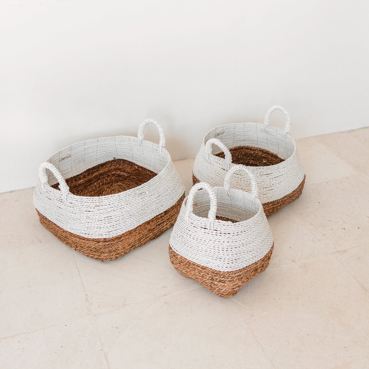 Woven storage basket white – Boho decorative basket – square laundry basket – shelf basket made of banana fiber MAJALENGKA white (3 sizes)