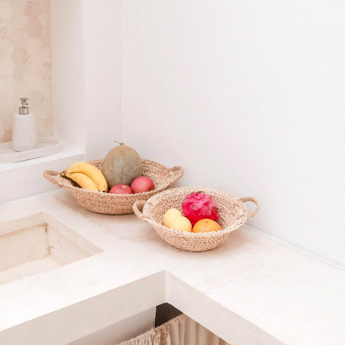 Woven Raffia bowl | Fruit bowl made of light natural fibers | Bread basket RAGA (2 sizes)