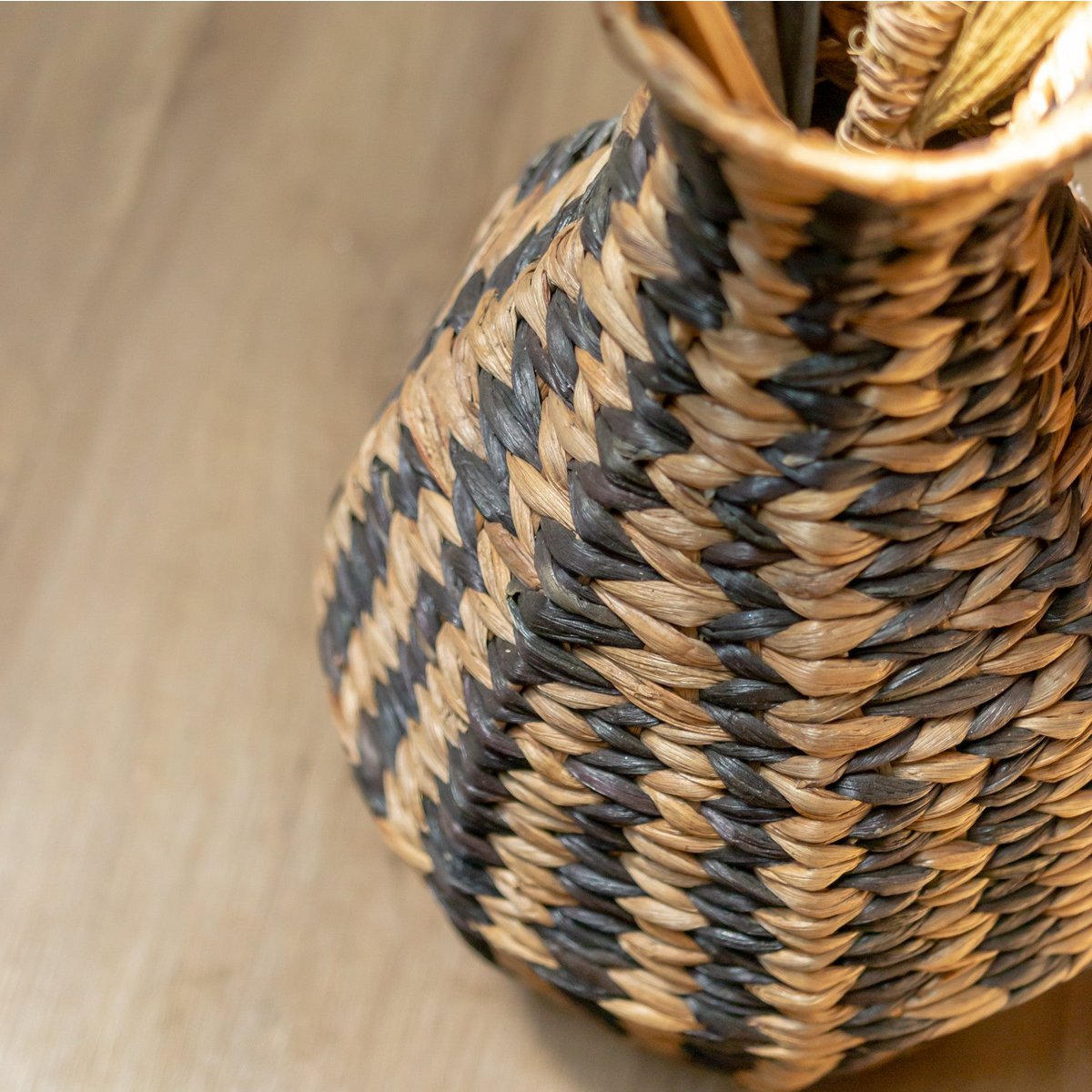 Woven Boho Vase DAYANA black made of Water Hyacinth